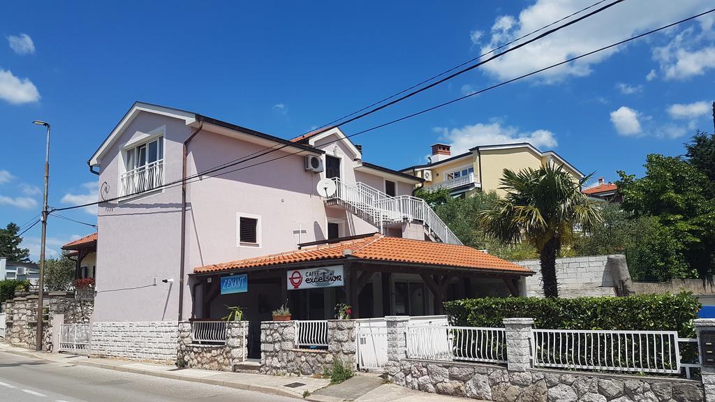 Apartman Sevilya Kostrena Zewnętrze zdjęcie